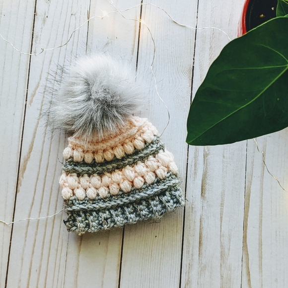 Honey Bumpkins Other - 0-3 Month Infant Newborn Puff Hat - Pink